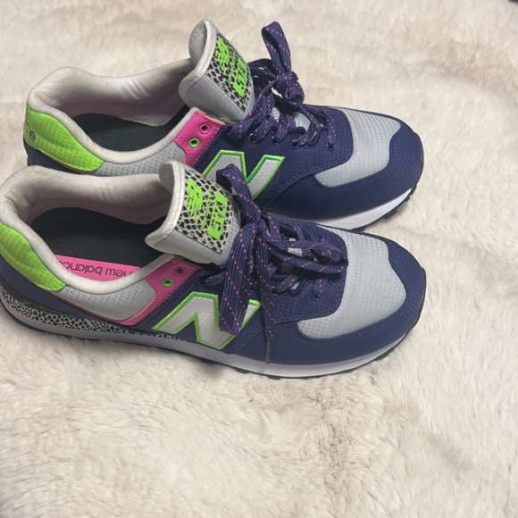 ‼️SOLDNew Balance 574 Virtual Violet 2020 Women's Athletic Running Shoes SIZE 10 - Picture 2 of 4